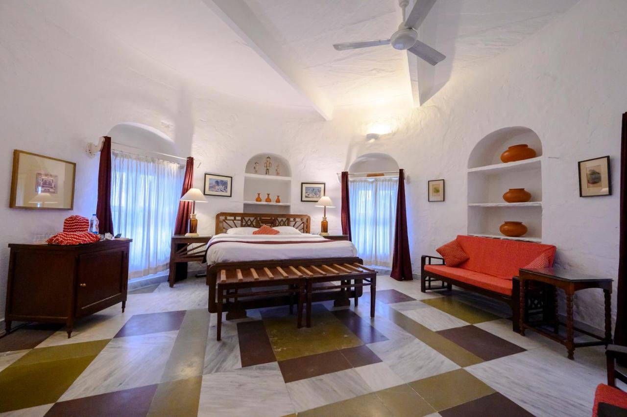 Hotel Neemrana's - Hill - Kesroli 4*