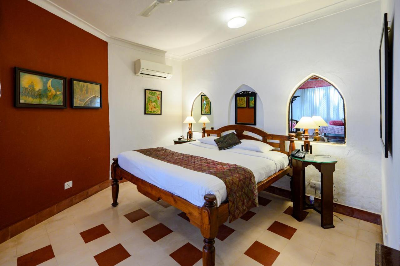 Hotel Neemrana's - Hill - Kesroli 4*