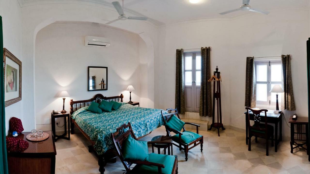 Hotel Neemrana's - Hill - Kesroli 4*